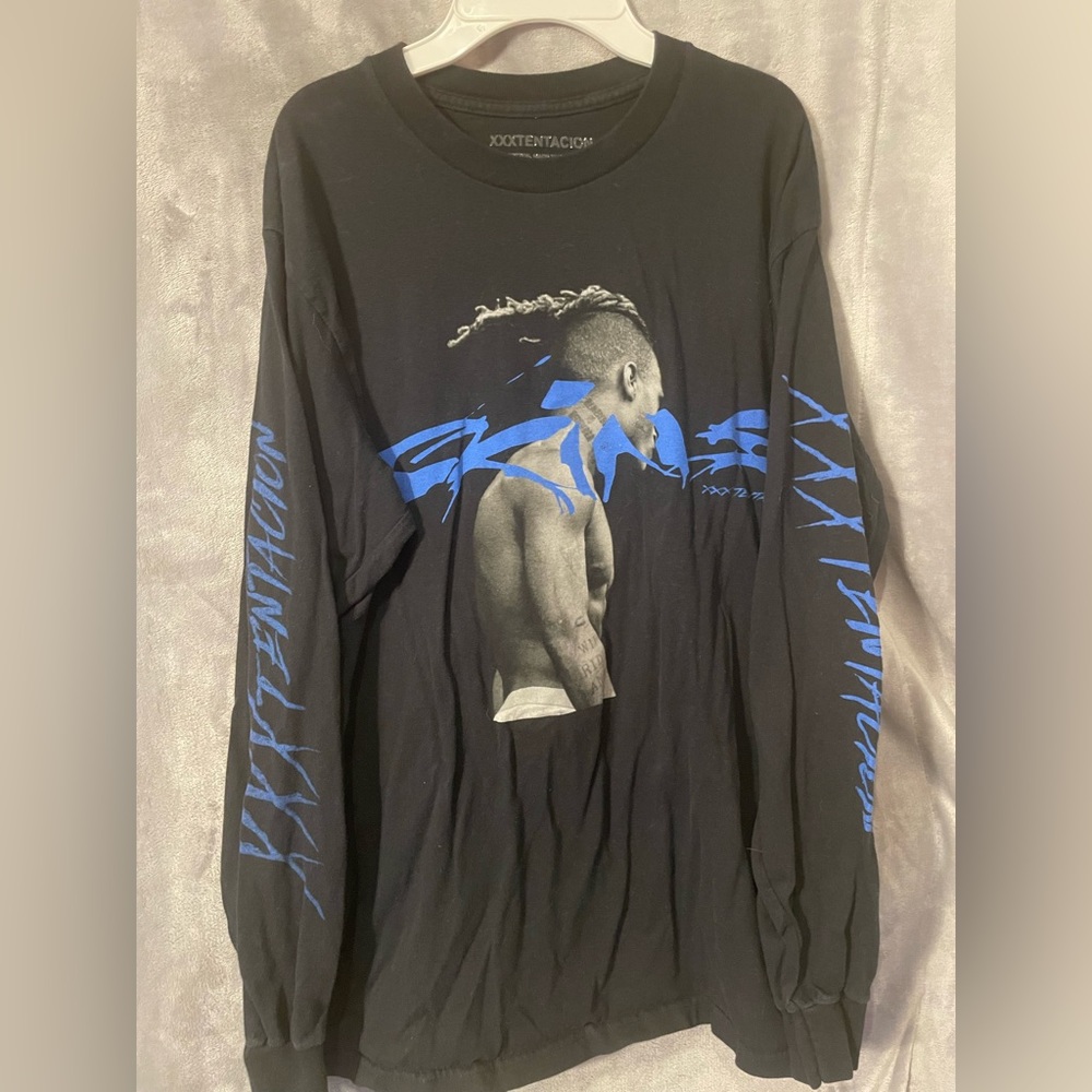 Xxxtentacion memorabilia. From the xxxtentacion store. Album release shirt. Med